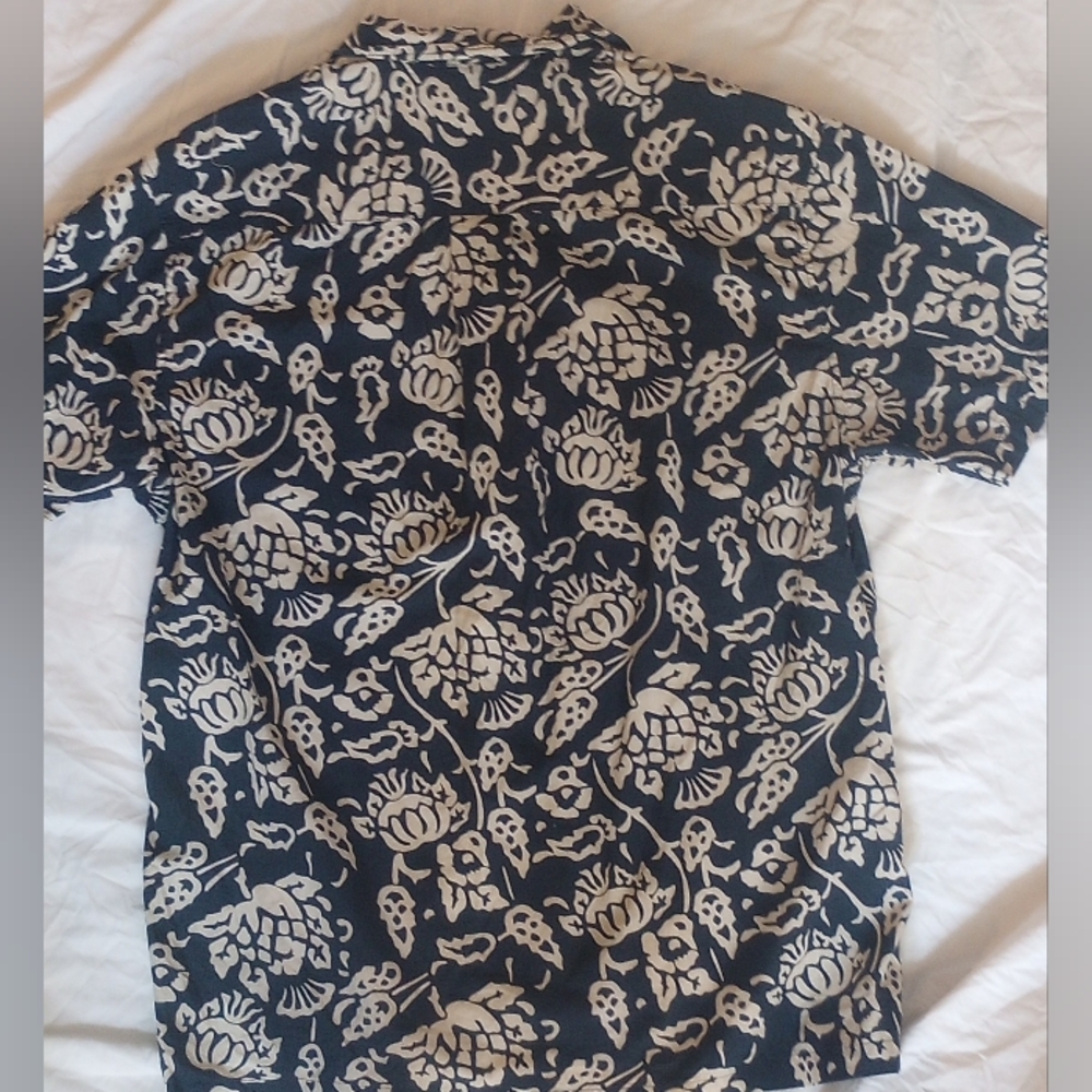 Structured Brand Hawiian Style Button Up Casual S… - image 4